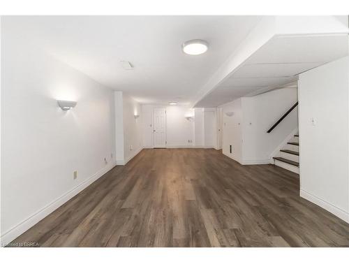 10 Albemarle Street, Brantford, ON - Indoor Photo Showing Other Room