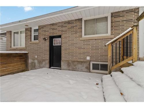 10 Albemarle Street, Brantford, ON - Outdoor With Exterior