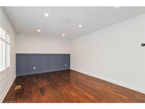 10 Albemarle Street, Brantford, ON - Indoor Photo Showing Other Room