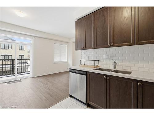 3-68 First Street, Orangeville, ON - Indoor Photo Showing Kitchen With Double Sink