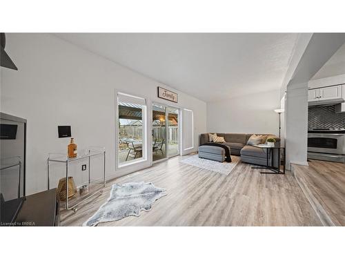 128 Mcmeeken Drive, Cambridge, ON - Indoor