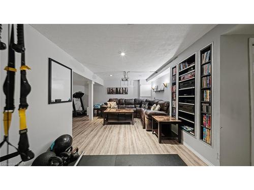 128 Mcmeeken Drive, Cambridge, ON - Indoor Photo Showing Other Room