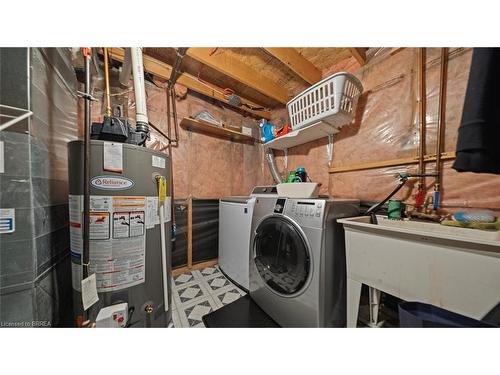 128 Mcmeeken Drive, Cambridge, ON - Indoor Photo Showing Laundry Room