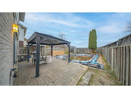 128 Mcmeeken Drive, Cambridge, ON - Outdoor