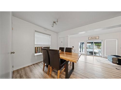 128 Mcmeeken Drive, Cambridge, ON - Indoor Photo Showing Dining Room