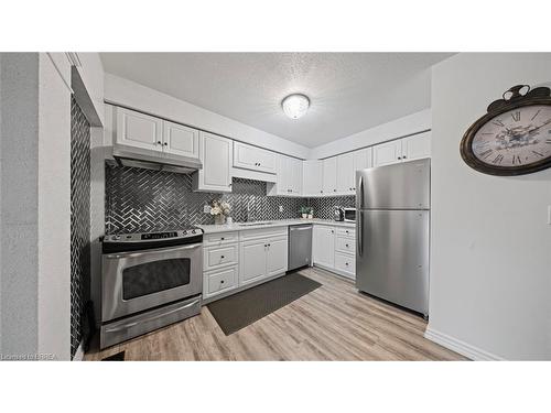 128 Mcmeeken Drive, Cambridge, ON - Indoor Photo Showing Kitchen