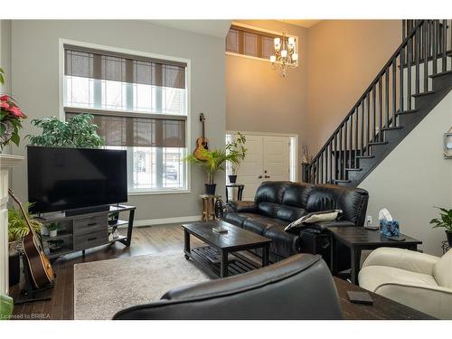 72 Newport Lane, Port Dover, ON - Indoor Photo Showing Living Room