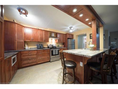 501-11 Mill Pond Court, Simcoe, ON - Indoor Photo Showing Kitchen