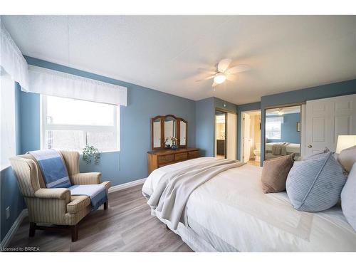 501-11 Mill Pond Court, Simcoe, ON - Indoor Photo Showing Bedroom