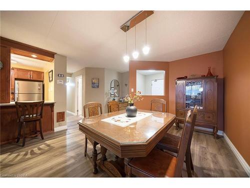 501-11 Mill Pond Court, Simcoe, ON - Indoor Photo Showing Dining Room