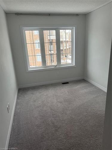 61-113 Hartley Avenue, Paris, ON - Indoor Photo Showing Other Room