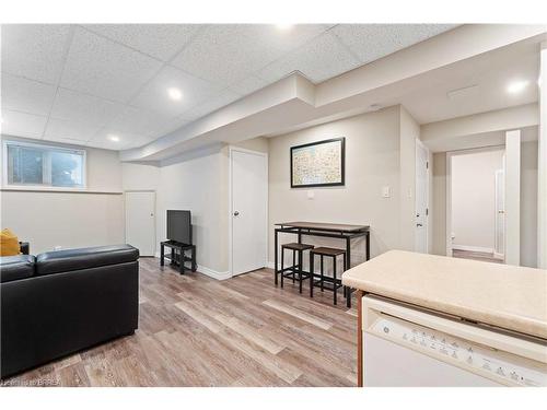 Lower-4319 Arejay Avenue, Beamsville, ON - Indoor