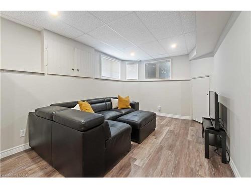 Lower-4319 Arejay Avenue, Beamsville, ON - Indoor