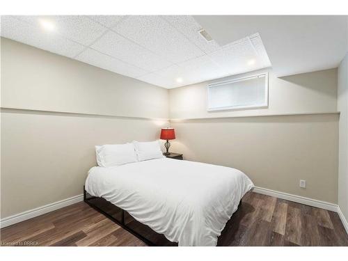 Lower-4319 Arejay Avenue, Beamsville, ON - Indoor Photo Showing Bedroom