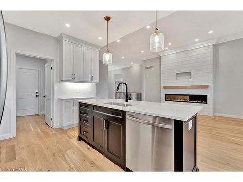 6 Patten Drive, St. George, ON - Indoor Photo Showing Kitchen With Double Sink With Upgraded Kitchen
