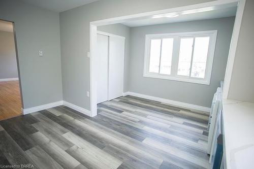 Upper-415 Chatham Street, Brantford, ON - Indoor Photo Showing Other Room