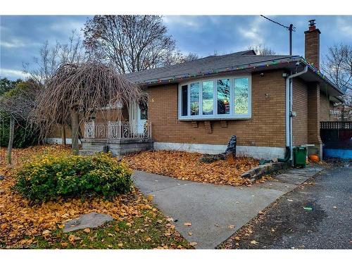 6 Bayly Drive, Paris, ON - Outdoor