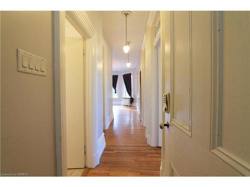 2-119 Park Avenue, Brantford, ON - Indoor Photo Showing Other Room