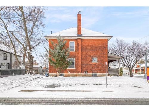 353 Dalhousie Street, Brantford, ON - Outdoor