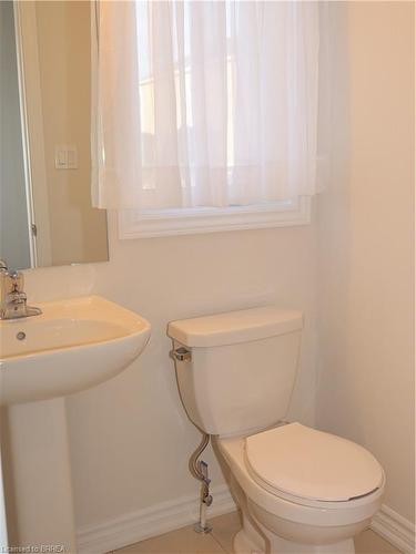42 Bruton Street, Thorold, ON - Indoor Photo Showing Bathroom