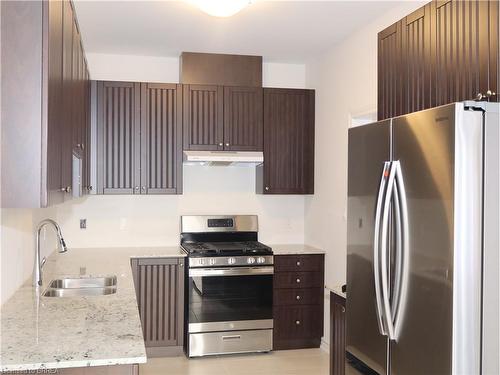 42 Bruton Street, Thorold, ON - Indoor Photo Showing Kitchen With Double Sink