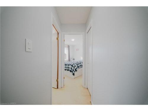 431-431 Springbank Avenue N, Woodstock, ON - Indoor Photo Showing Other Room