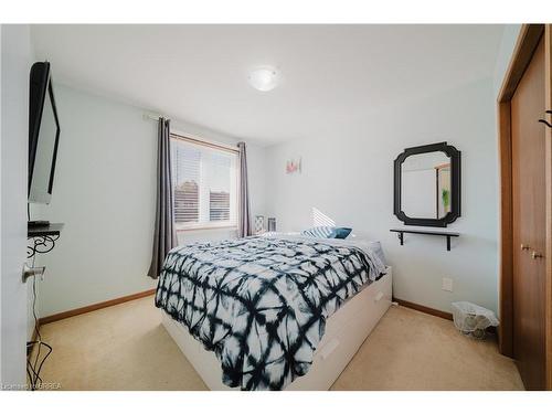 431-431 Springbank Avenue N, Woodstock, ON - Indoor Photo Showing Bedroom