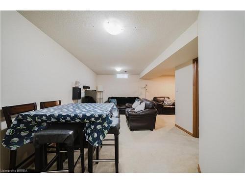 431-431 Springbank Avenue N, Woodstock, ON - Indoor Photo Showing Dining Room