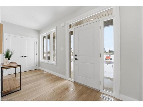 105 Vanrooy Trail, Waterford, ON - Indoor Photo Showing Other Room