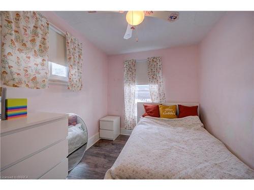 688 Colborne Street, Brantford, ON - Indoor Photo Showing Bedroom
