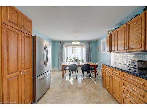 688 Colborne Street, Brantford, ON - Indoor Photo Showing Kitchen