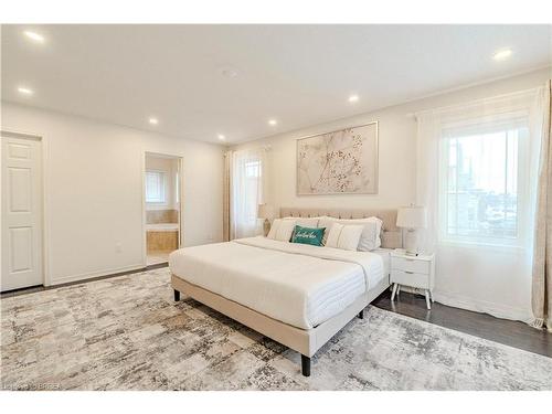 241 Thomas Avenue, Brantford, ON - Indoor Photo Showing Bedroom