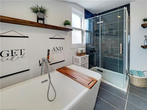 249 Erie Avenue, Brantford, ON - Indoor