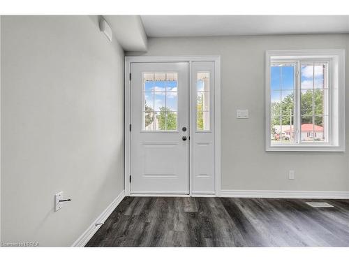 165 Grove Street, Simcoe, ON - Indoor Photo Showing Other Room