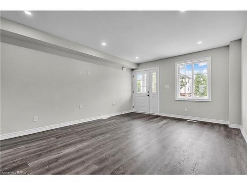 165 Grove Street, Simcoe, ON - Indoor Photo Showing Other Room