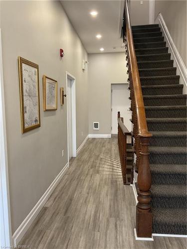 5-98 Lorne Crescent, Brantford, ON - Indoor Photo Showing Other Room