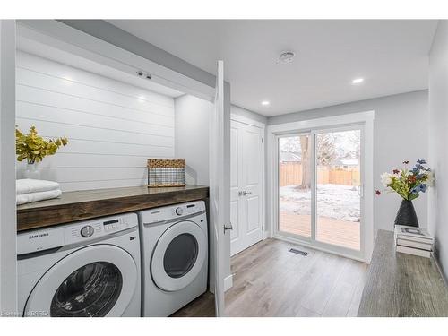 234 Grand Street, Brantford, ON - Indoor Photo Showing Laundry Room