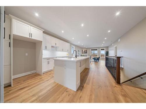 187 Craddock Boulevard, Jarvis, ON - Indoor Photo Showing Kitchen