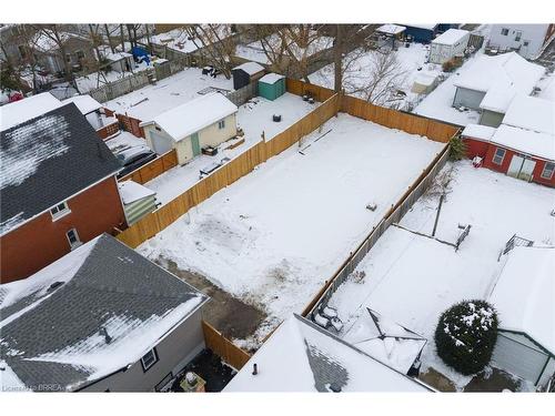 111 Victoria Street, Brantford, ON - Outdoor