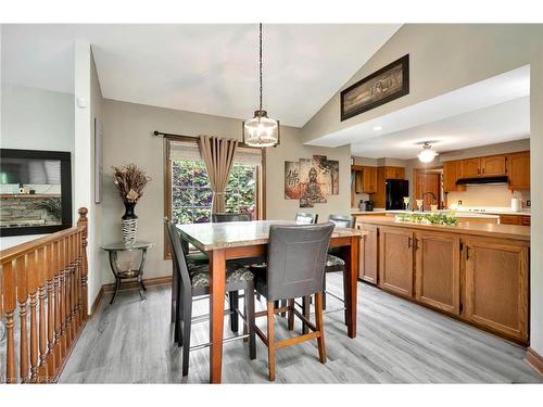 132 Oak Street, Simcoe, ON - Indoor Photo Showing Dining Room