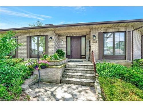 132 Oak Street, Simcoe, ON - Outdoor