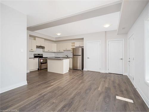 53-2 Willow Street, Paris, ON - Indoor Photo Showing Kitchen