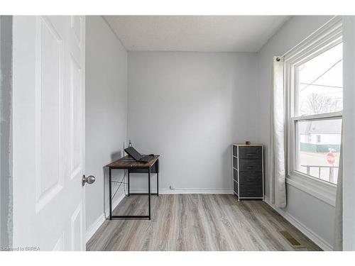 89 Maitland Street, Brantford, ON - Indoor