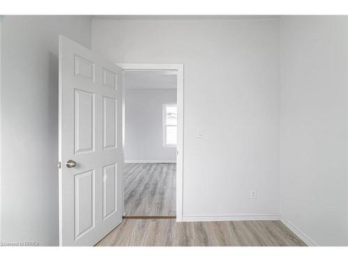 89 Maitland Street, Brantford, ON - Indoor Photo Showing Other Room