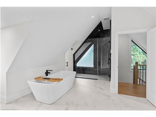 21 Clare Avenue, Hamilton, ON - Indoor