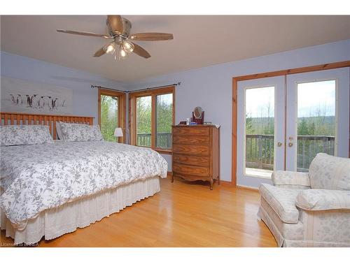 546299 Sideroad 4B, Kimberley, ON - Indoor Photo Showing Bedroom