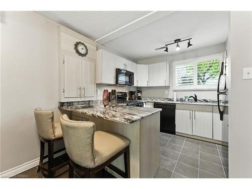 21 D'Aubigny Road, Brantford, ON - Indoor Photo Showing Kitchen