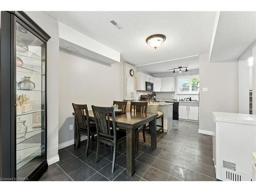 21 D'Aubigny Road, Brantford, ON - Indoor Photo Showing Dining Room