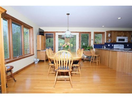 546299 Sideroad 4B, Kimberley, ON - Indoor Photo Showing Dining Room