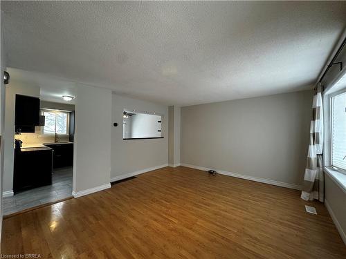 340 Cartier Drive, Woodstock, ON - Indoor Photo Showing Other Room